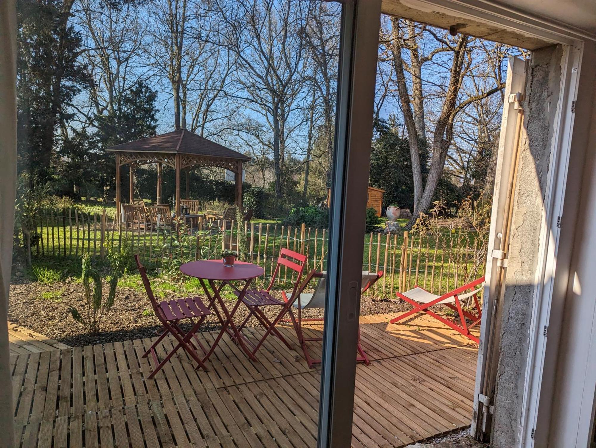 L'Annexe De La Verrerie Коньяк Номер фото